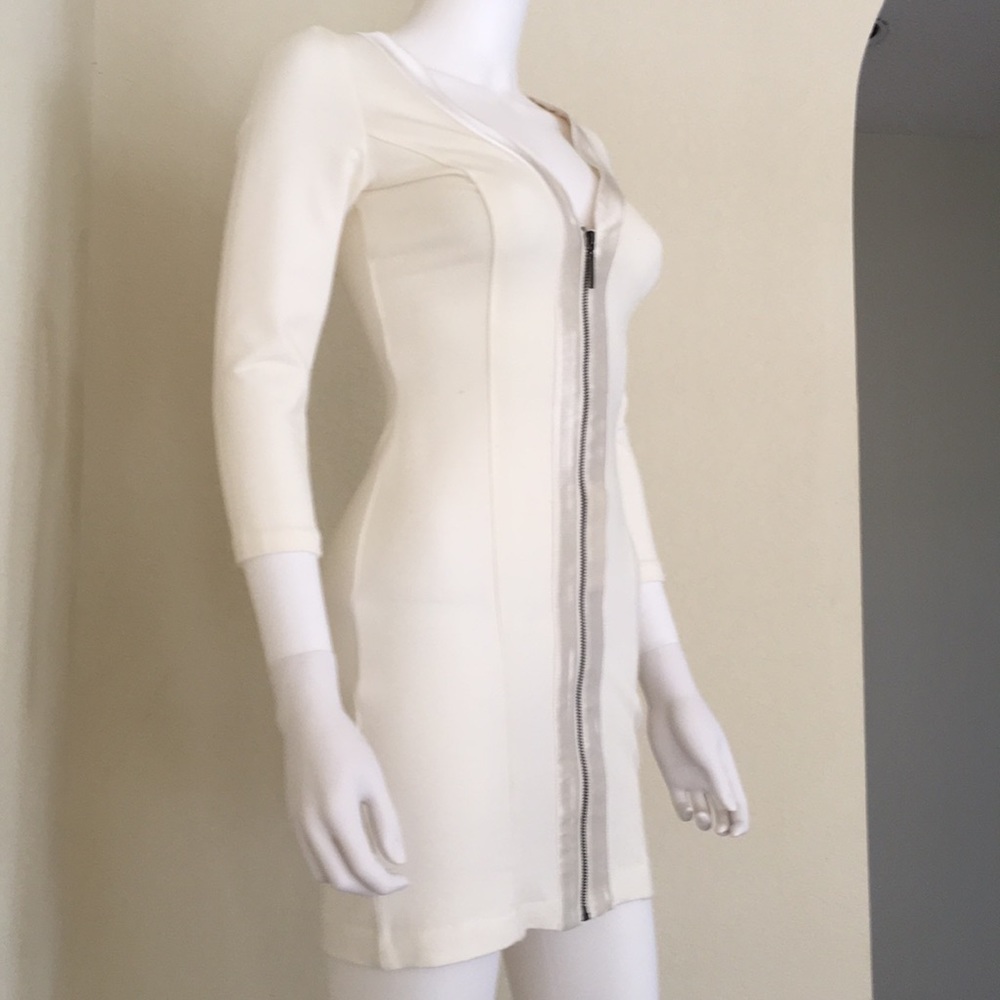Bebe Dress - Picture 3 of 6